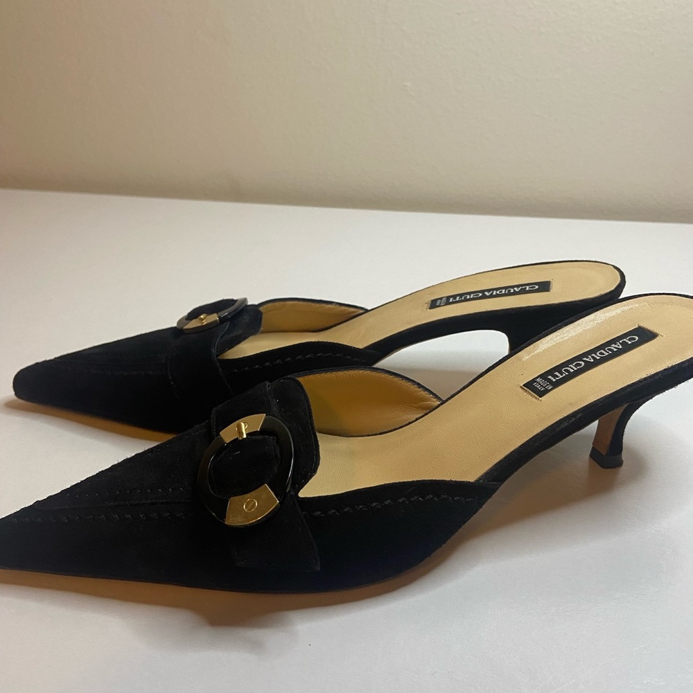 Claudia Ciuti Black heels